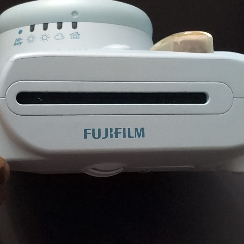 Fuji Film Instax Mini 9 Blue Instant Film Camera. - Picture 10 of 15